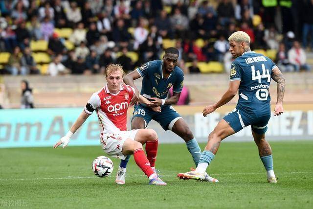 摩纳哥主场胜斯特拉斯堡，暂时稳定排名的简单介绍