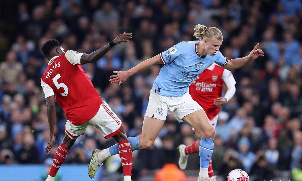 爱游戏官网网页版入口-包含斯图加特球员表现不佳，面临改变阵容压力的词条