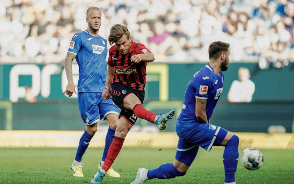 爱游戏入口-弗赖堡击败对手，取得赛季首胜