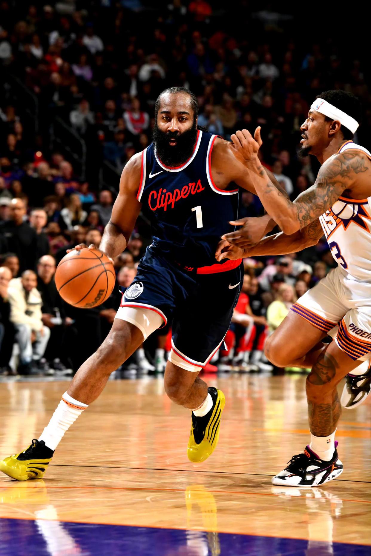 包含快船迎来四连胜，季后赛形势稍微缓解的词条