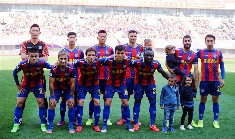 青岛黄海客场不敌山东鲁能，遭遇失利的简单介绍