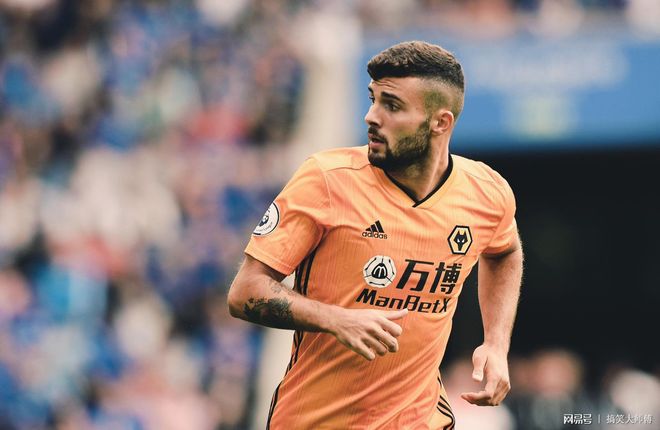 爱游戏登录入口-狼队中场大将受伤，战术受影响