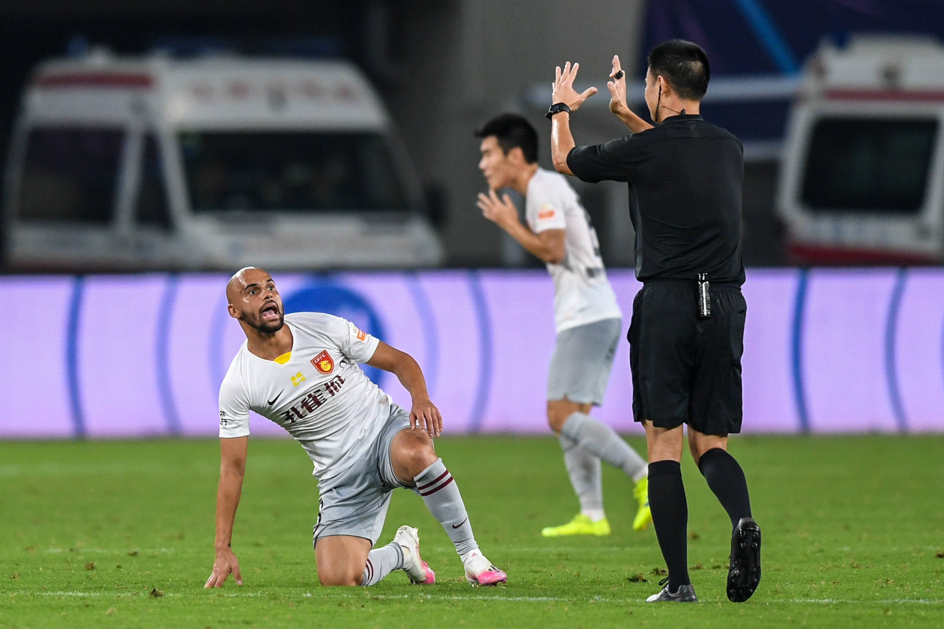 河北华夏幸福不敌对手，表现有所下滑