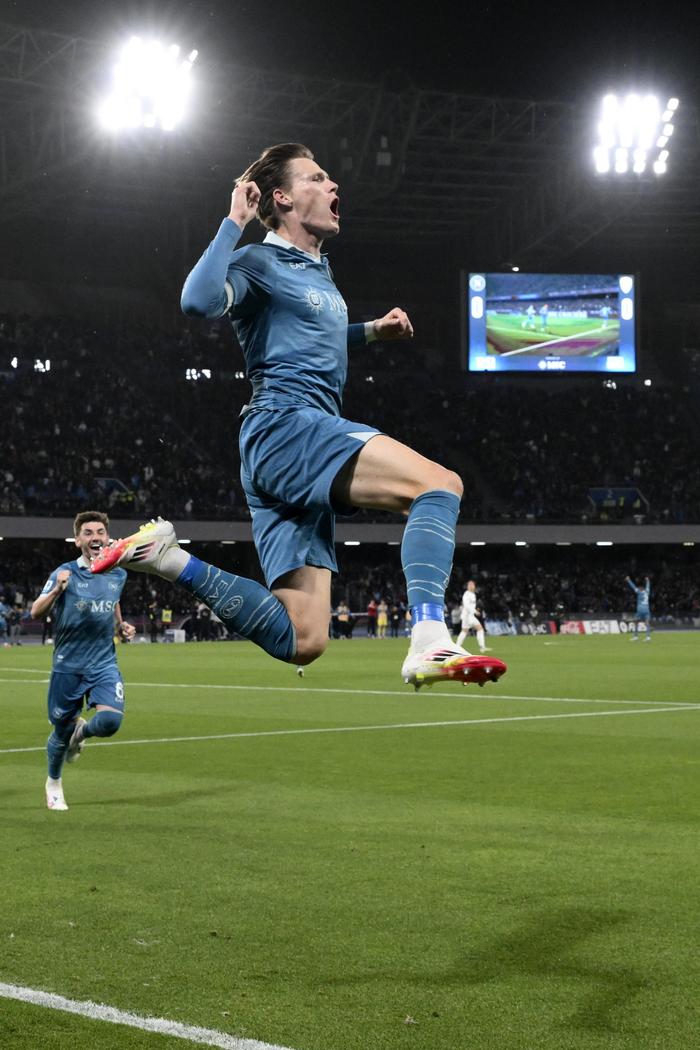 爱游戏入口-包含恩波利主场大捷，主帅技战术大放异彩的词条