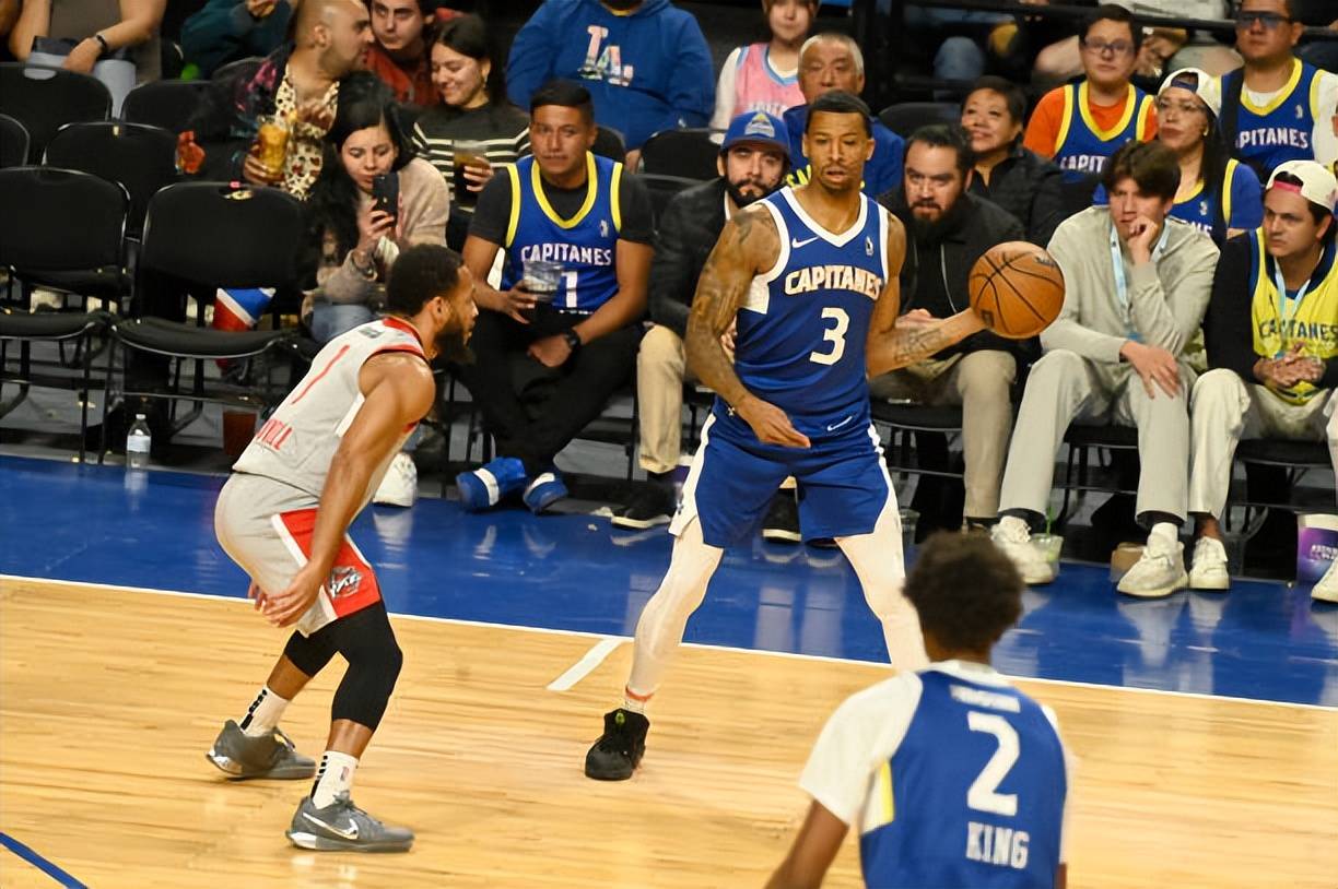 爱游戏入口-火箭队告负，爵士全队集体进攻