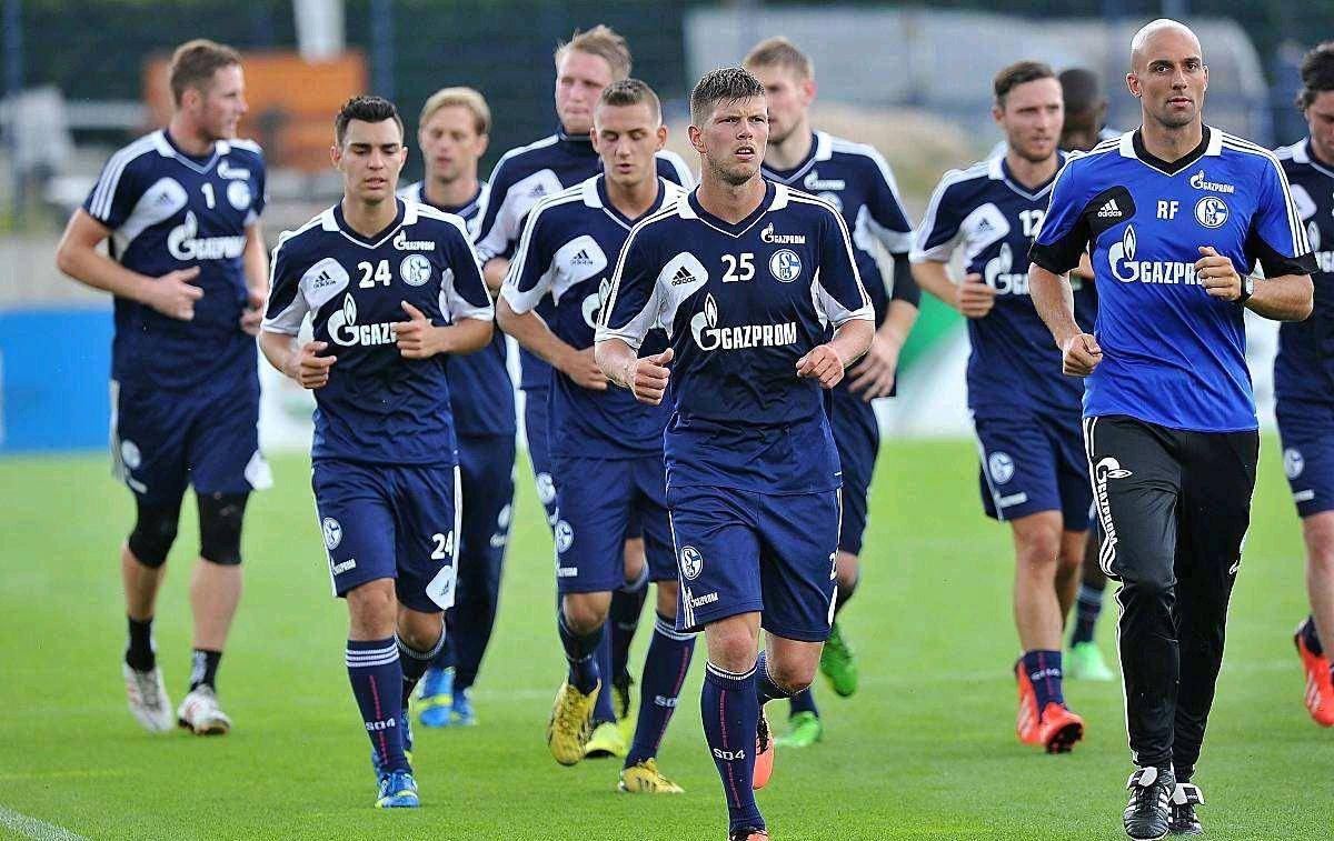 马其顿队在欧预赛中主场取胜